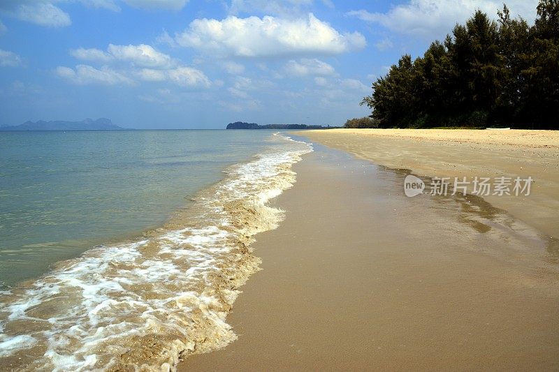 有泰国一家叫Yao beach的